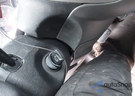 2005 Mazda Tribute S из США, поврежденный, VIN 4F2YZ94135KM17396